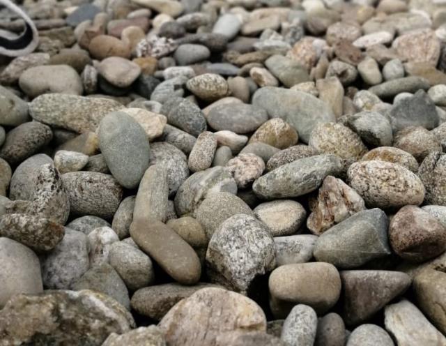 Галька речная пестрая (20-40 мм.)  купить в Туле от производителя, без посредников