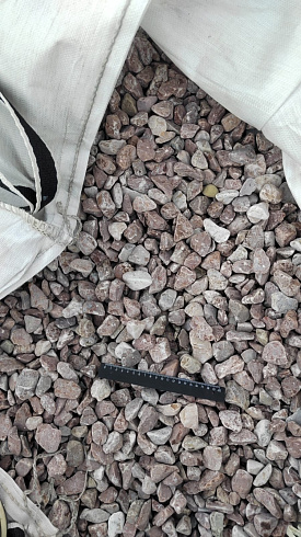 Kamenclub.ru: Мраморная крошка (щебень галтованный розовый) фр.20-40 мм.  купить в Туле мрамор розовый, красный оголтованный округлый щебень  15000 руб/т   фото КАМЕНЬ КЛУБ