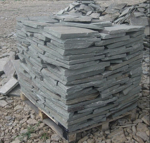 Kamenclub.ru: Песчаник пластушка серо-зеленый (1,5 см)  купить в Туле плитняк - пластушка серо-зеленый, серый, зеленый пластушка рваная ландшафтная колотая 10200 руб/м3   фото КАМЕНЬ КЛУБ