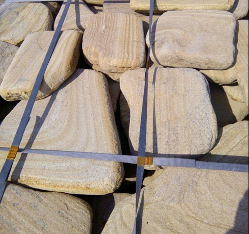 Kamenclub.ru: Песчаник пластушка галтованный желтый с рисунком (3 см)  купить в Туле плитняк - пластушка желтый песчаник 21000 руб/м3   фото КАМЕНЬ КЛУБ