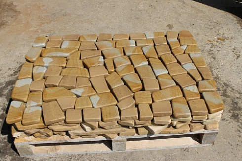 Kamenclub.ru: Песчаник брусчатка (Готика) art PSG-L-01  купить в Туле    2300 руб/кв.м   фото КАМЕНЬ КЛУБ