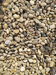 Kamenclub.ru: Галька речная окат рыжая фр. 20-40 мм. купить  в Туле галька речная окатанная рыжая желтая серая округлая речная галька 5000 руб/т   фото КАМЕНЬ КЛУБ