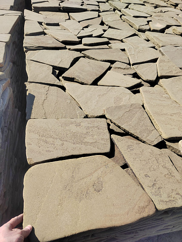 Kamenclub.ru: Песчаник пластушка галтованная серо-зеленая (3,0 см)  купить в Туле песчаник серо-зеленый песчаник 18000 руб/м3   фото КАМЕНЬ КЛУБ