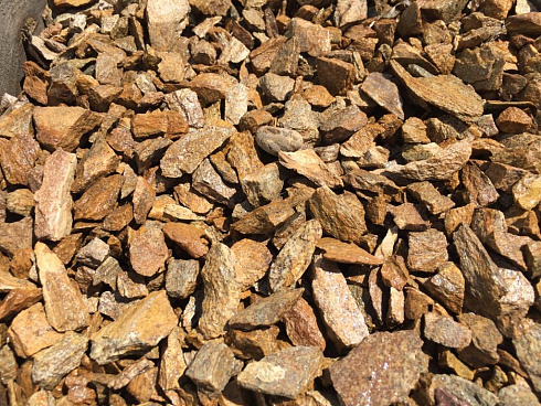 Kamenclub.ru: Щебень крошка желтый (ЗЛАТОЛИТ) фр. 3-5 мм.  купить в Туле златолит золотистый, бежевый, желтый мрамор 12 000 руб/т   фото КАМЕНЬ КЛУБ