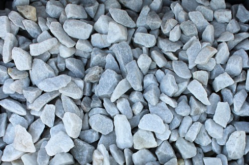 Kamenclub.ru: Мраморная крошка, щебень, цвет-белый, фр. 40-70 мм.  купить в Туле мрамор белый молочный айвори мраморный каменный декоративный  12000 руб/т   фото КАМЕНЬ КЛУБ