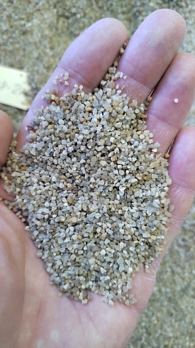 Кварцевый песок для площадок фр. 0,8 - 2 мм.  купить в Туле фото Камень Клуб