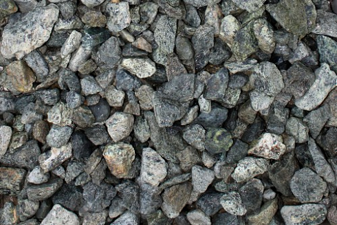 Kamenclub.ru: Щебень крошка зеленый (змеевик) фр. 20-40 мм.  купить в Туле мрамор зеленый, салатовый ландшафтная мраморная крошка 8500 руб/т   фото КАМЕНЬ КЛУБ