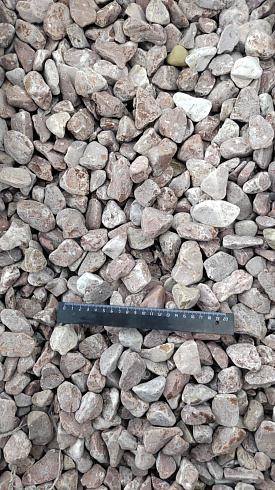 Kamenclub.ru: Мраморная крошка (щебень галтованный розовый) фр.20-40 мм.  купить в Туле мрамор розовый, красный оголтованный округлый щебень  15000 руб/т   фото КАМЕНЬ КЛУБ