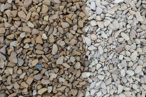 Kamenclub.ru: Щебень крошка желтый (песчаник) фр. 10-20 мм.  купить в Туле песчаник бежевый, серый, рыжий декоративный ландшафтный щебень колотый 9500 руб/т   фото КАМЕНЬ КЛУБ