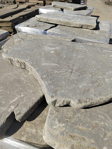 Kamenclub.ru: Песчаник галтованный для облицовки (фр. 2-5 см)  купить в Туле песчник рыжий желтый серый песчаник окатанный речной 6 000 руб/т   фото КАМЕНЬ КЛУБ