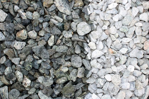 Kamenclub.ru: Щебень крошка зеленый (змеевик) фр. 20-40 мм.  купить в Туле мрамор зеленый, салатовый ландшафтная мраморная крошка 8500 руб/т   фото КАМЕНЬ КЛУБ