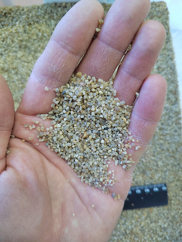 Кварцевый песок для площадок фр. 0,8 - 2 мм.  купить в Туле фото Камень Клуб