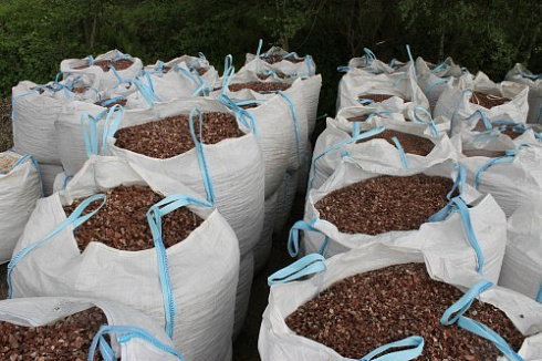 Kamenclub.ru: Мраморная крошка (щебень крошка розовый) фр. 20-40 мм.  купить в Туле мрамор розовый, красный мраморная крошка декоративная 11000 руб/т   фото КАМЕНЬ КЛУБ