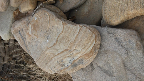 Kamenclub.ru: Песчаник пластушка галтованный желтый с рисунком (3 см)  купить в Туле плитняк - пластушка желтый песчаник 21000 руб/м3   фото КАМЕНЬ КЛУБ