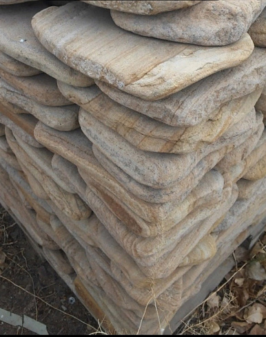 Kamenclub.ru: Песчаник пластушка галтованный желтый с рисунком (3 см)  купить в Туле плитняк - пластушка желтый песчаник 21000 руб/м3   фото КАМЕНЬ КЛУБ