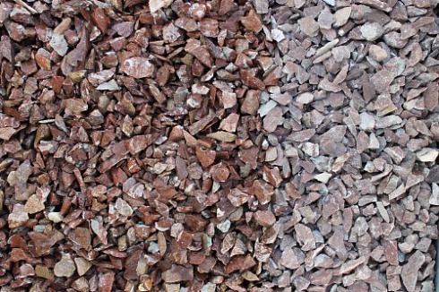 Kamenclub.ru: Мраморная крошка (щебень крошка розовый) фр. 10-20 мм.  купить в Туле мрамор розовый, красный каменная декоративная крошка ландшафтная 11000 руб/т   фото КАМЕНЬ КЛУБ