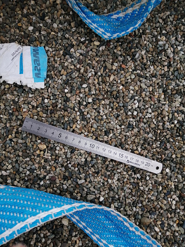 Kamenclub.ru: Галька речная окат (серая) фр.3-5 мм купить  в Туле галька речная серая бежевый темно-серый окатанный речной камень округлый 9500 руб/т   фото КАМЕНЬ КЛУБ