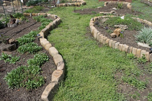 Kamenclub.ru: Песчаник для строительства и кладки блочный (фр 100-200 мм)  купить в Туле песчаник бежевый серый рыжий валун мелкий для строительства песчаник 6500 руб/т   фото КАМЕНЬ КЛУБ