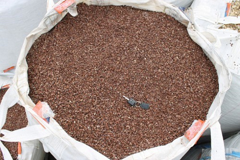 Kamenclub.ru: Мраморная крошка (щебень крошка розовый) фр. 5-10 мм.  купить в Туле мрамор розовый, красный щебень колотый ландшафтный декоративный  11000 руб/т   фото КАМЕНЬ КЛУБ