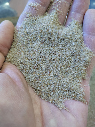 Кварцевый песок для площадок фр. 0,3 - 1 мм.  купить в Туле фото Камень Клуб