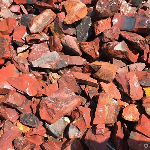 Kamenclub.ru: Щебень крошка красный (ЯШМА) фр. 5-10 мм.  купить в Туле крошка каменная яшмы красный, бордовый, темно-красный декоративная крошка ландшафтная каменная яшмоидная 8500 руб/т   фото КАМЕНЬ КЛУБ