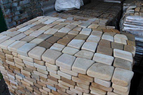 Kamenclub.ru: Песчаник брусчатка (Готика) art PSG-L-01  купить в Туле    2300 руб/кв.м   фото КАМЕНЬ КЛУБ