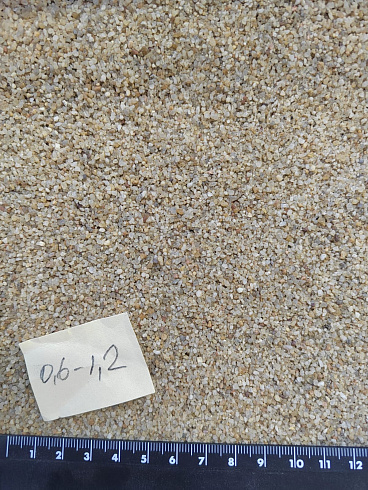 Кварцевый песок для площадок фр. 0,6-1,2 мм.  купить в Туле фото Камень Клуб