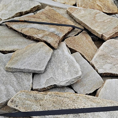 Kamenclub.ru: Песчаник пластушка галтованный желтый с рисунком (3 см)  купить в Туле плитняк - пластушка желтый песчаник 21000 руб/м3   фото КАМЕНЬ КЛУБ