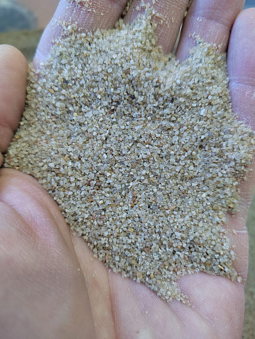 Кварцевый песок для площадок фр. 0,3 - 1 мм.  купить в Туле фото Камень Клуб